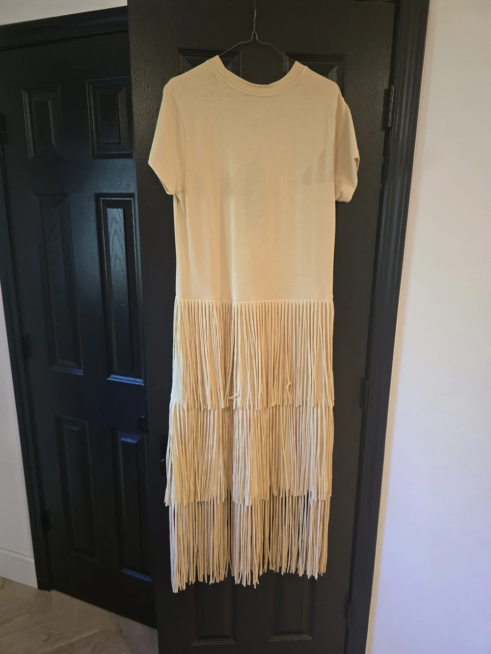FARM Rio Cream Graphic Fringe Maxi Dress with Yellow Floral Print - Picture 3 of 3